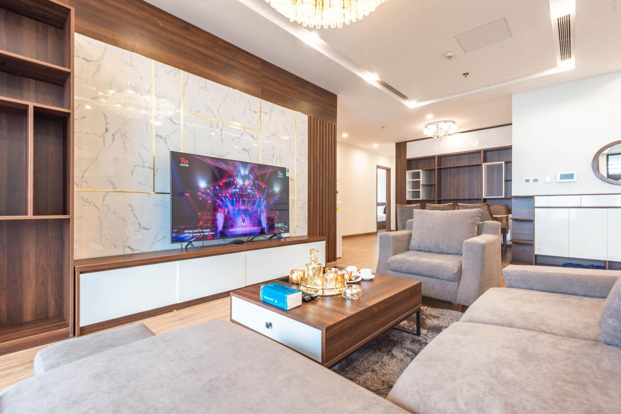 Luxury Serviced Apartment Vinhomes Metropolis Premium Hanoi Exterior photo